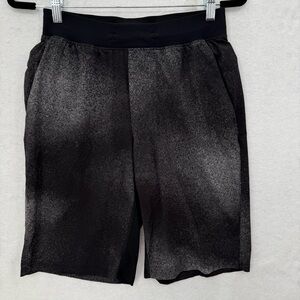 Lululemon T.H.E. Short *Linerless 11" Updated Ocean Spray Ice Grey Black‎ Small